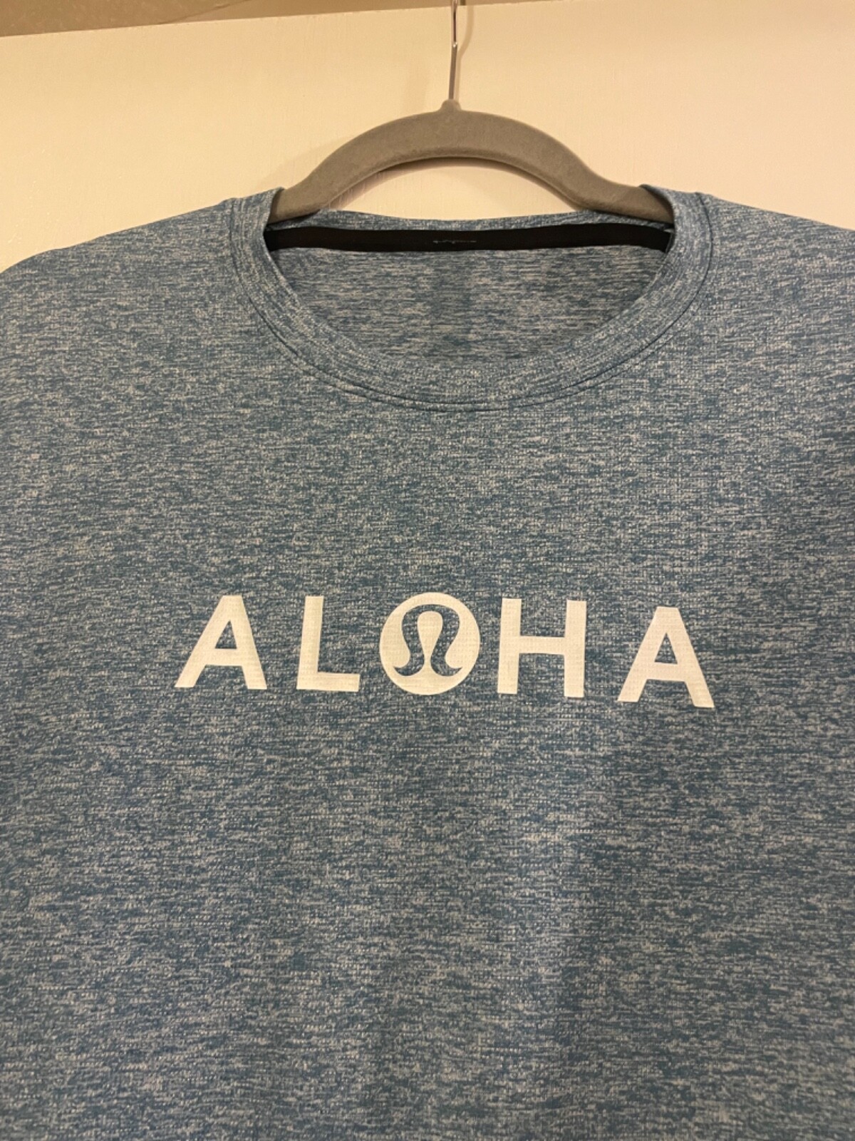 Lululemon *ALOHA Men's 5 Year Basic Tee *rare.* image 4
