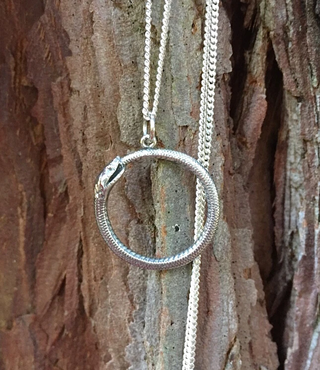 Collar Gótico Colgante Serpiente Plata Esterlina Dije Serpiente Reptil 7017 Ouroboros Foto 2 de 4