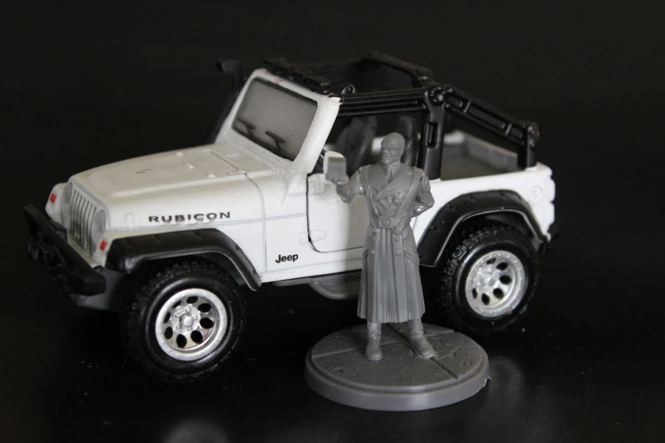 Juego Miniatura Batman Terreno Disperso 35mm Pintado Jeep Foto 2 de 2