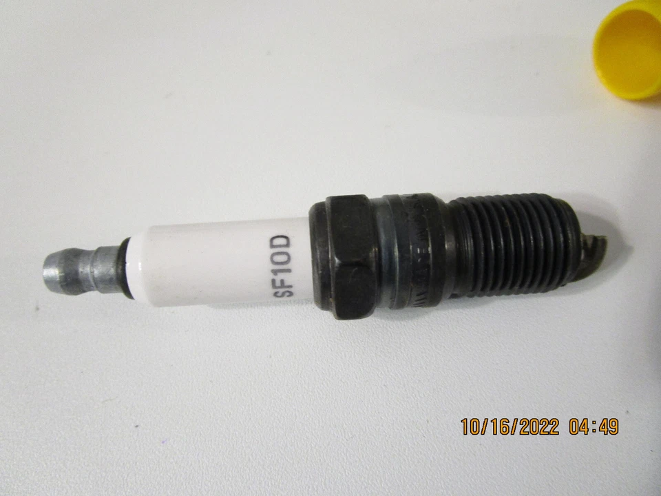 2 Spark Plugs Splitfire SF10D (2 pack) Foto 3 de 4