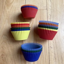 18 Silicone Cake  Muffin Cupcake Liners  Reusable Baking Cups  Chocolate Molds