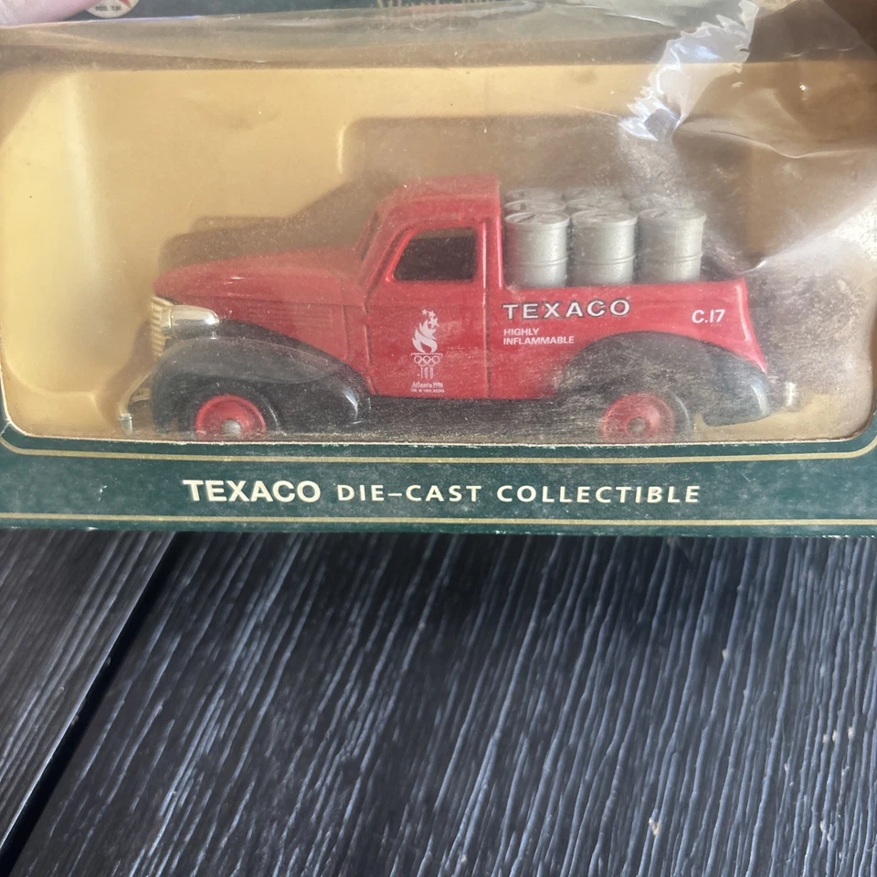 Lledo Texaco Atlanta 1996 Die Cast  1937 CHEVROLET Pick Up Truck Collectible - Image 4 of 4