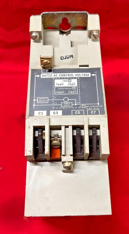 ALLEN BRADLEY 700-RT00A010A1 SOLID STATE TIMER BULLETIN 700 TYPE RT SERIES: B - Image 3 of 4