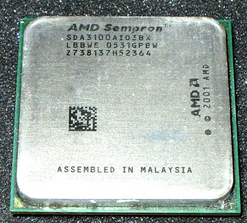 AMD SEMPRON 3100+  1.8 GHZ  PROCESSOR, SDA3100AIO3BX,  SOCKET 754, US SELLER