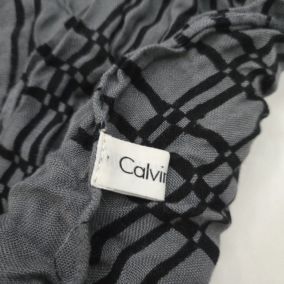 Calvin Klein Men's Scarf Gray With Black Striped Pattern 16x70 Super Soft - Image 3 of 4