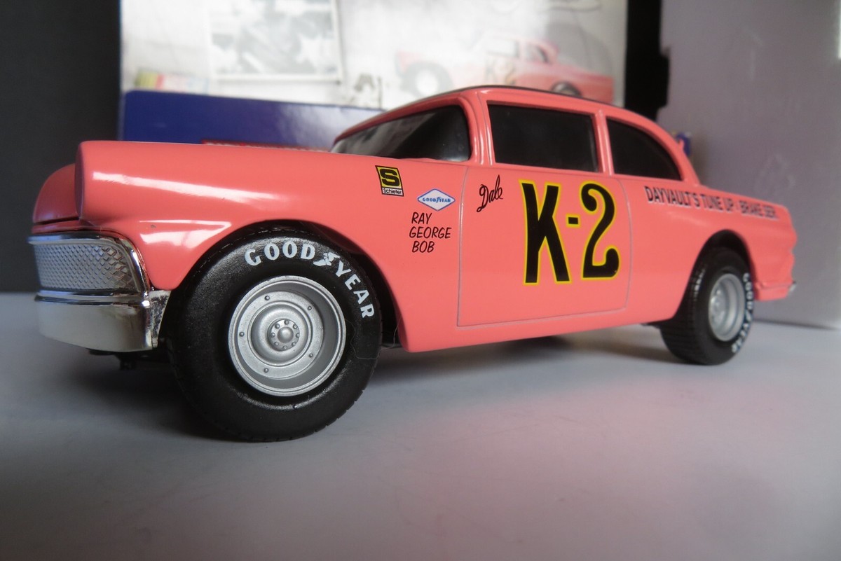 安い！旧製品希少、当時は特に人気のあった957compositeｍの新品保有品 1998 Dale Earnhardt SR #K-2 Apricot Roof 1956 Ford Victoria 1:24