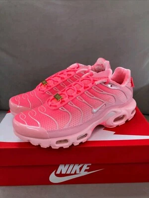 all red tns womens