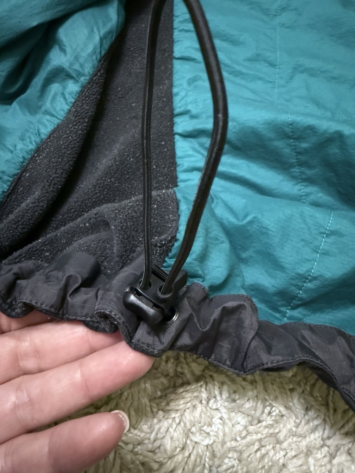 Arc'teryx Women's Atom LT Insulated Grey Hooded Jacket, Cozy Fit image 9
