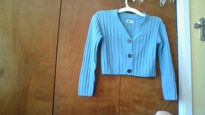SO Beautiful Blue Cropped Sweater Size M 3-Button Rib Knit Cardigan 100% Acrylic