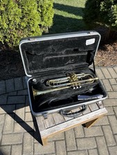 Accent B-Flat Student Trumpet TR514L With Original Case  5C Mouthpiece NICE