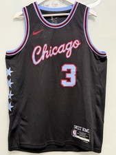 Ultimate Chicago Bulls Collector and Super Fan Gift Guide  53