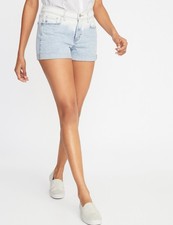 Old Navy Women  s Size 8  Mid-Rise Boyfriend Dip-Dye Cuffed Jean Shorts NWT 30
