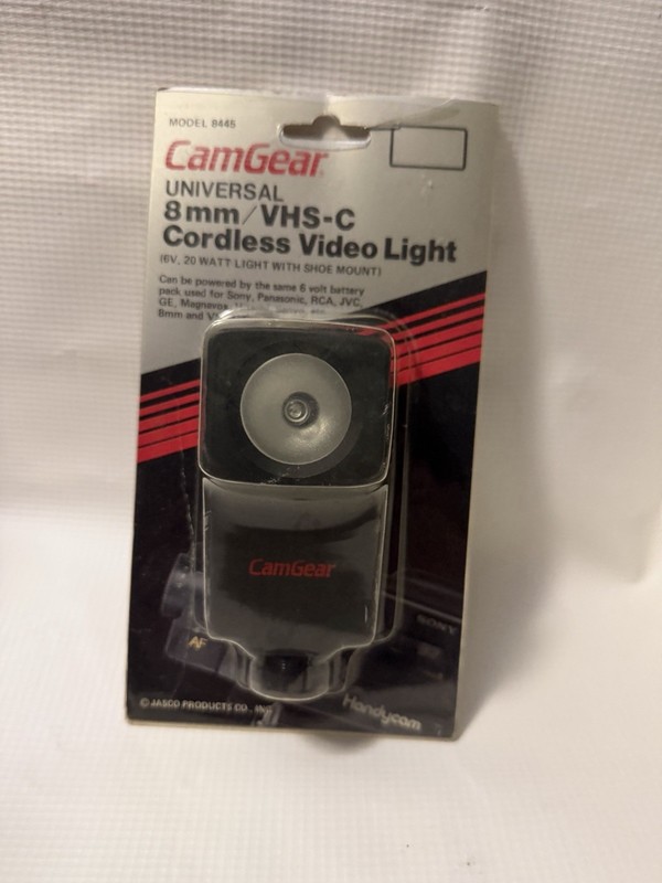 Brand New CamGear 8mm/VHS-C Cordless Video Light. 6 volt 20 watt Shoe Mount