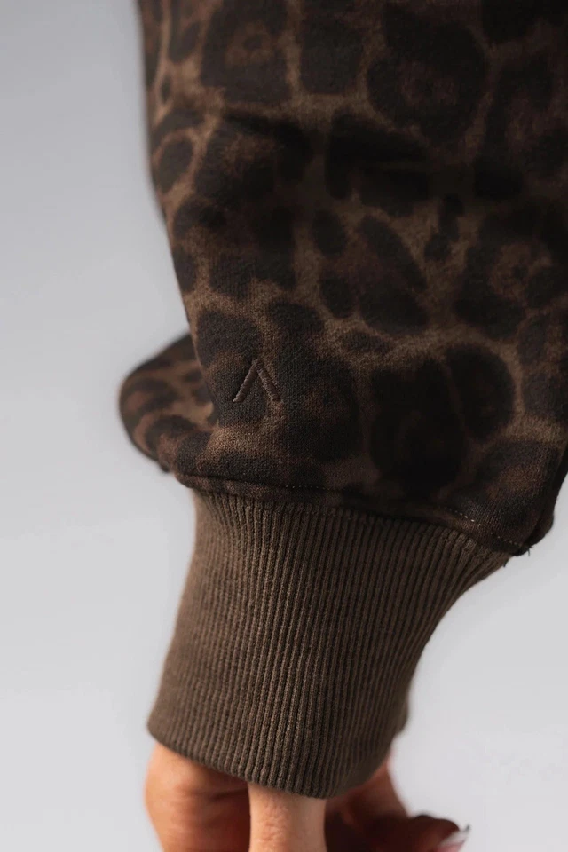 Talla S/M - Acta Wear Essential Cuello Redondo Estampado Leopardo Limitado NUEVA PREVENTA Foto 4 de 4