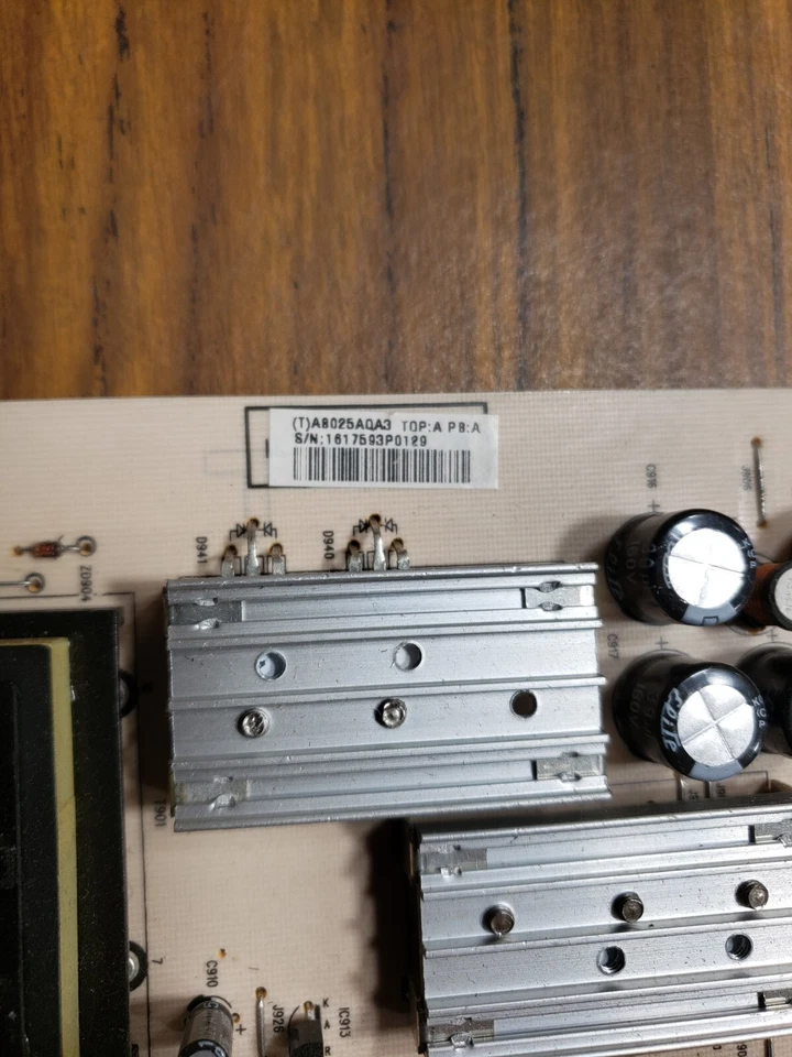 Placa de fuente de alimentación Hitachi 46" LE46S704 Insignia NS-46E570A11 PLTVA8025AQA3 Foto 2 de 4