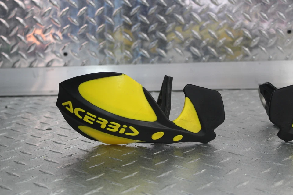 Yamaha YZ250F 2001 manillar con clip derecho guardabarros Acerbis Foto 2 de 4