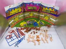 VTG 1972 Mattel VINYL RINGLING BROTHERS BARNUM & BAILEY CIRCUS PLAYSET w/ Figure