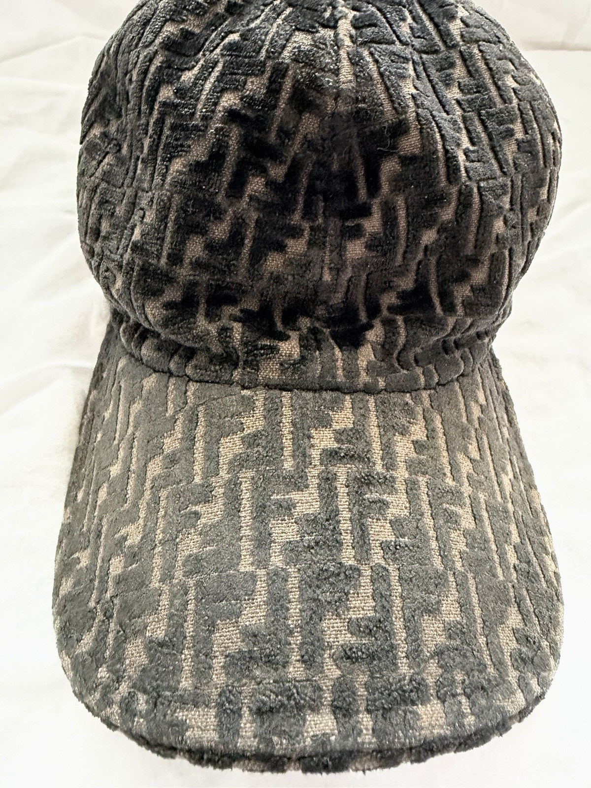 Fendi Geometric Pattern Black Gray Adjustable Bas… - image 2