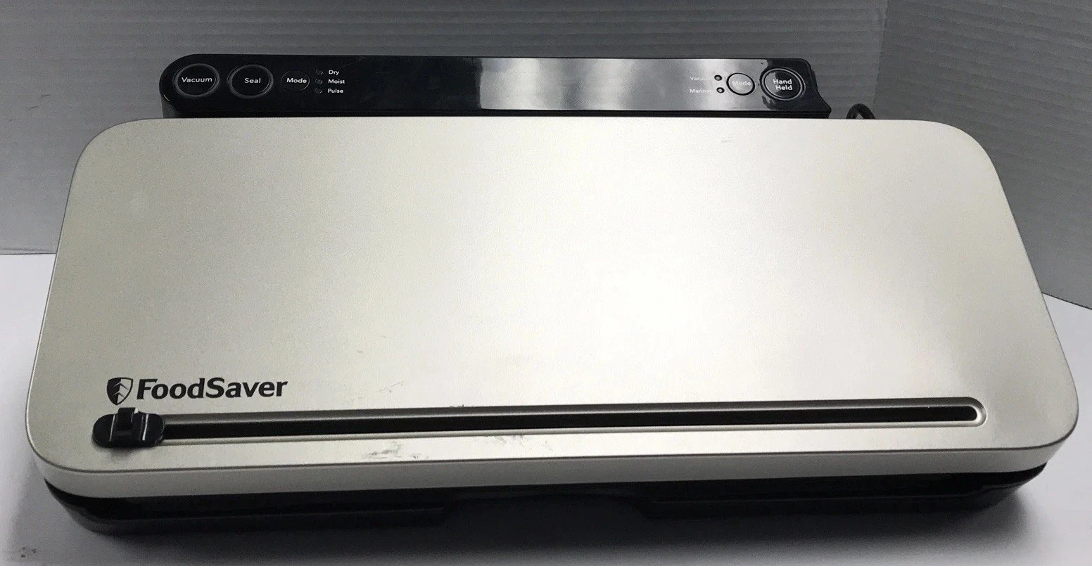 FoodSaver VS3180 Multi-use Food Preservation System Vacuum Sealer