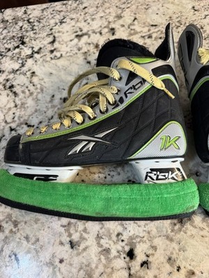 Reebok RBK 1K Black Hockey Ice Skates Size 7 Shoe Size 8.5 With Skate Guards