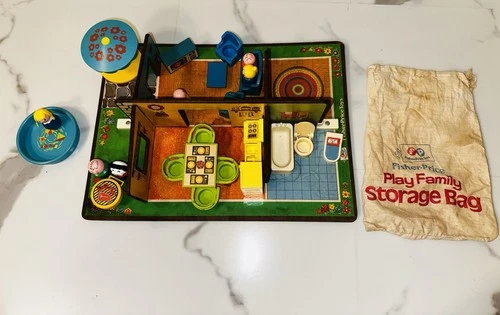 Rare Vintage 1971 Fisher Price Little People Family Play Rooms + Accessories