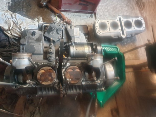 Suzuki GSX 1100 EFE, EF, E BREAKING ENGINE ..GENERATOR STATOR... - Picture 12 of 13