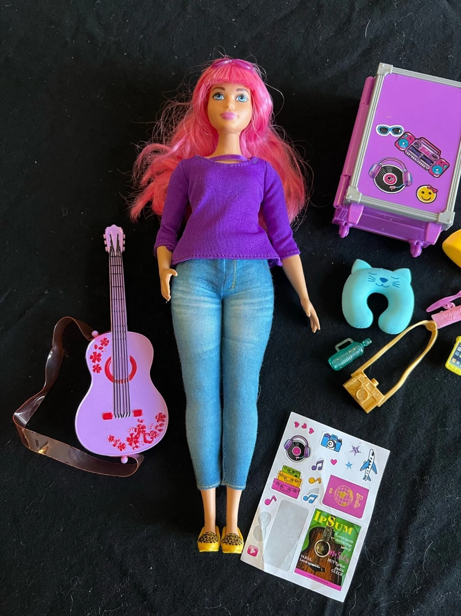 Mattel Barbie Travel Set Daisy Doll Pink Hair Curvy Figure 2018