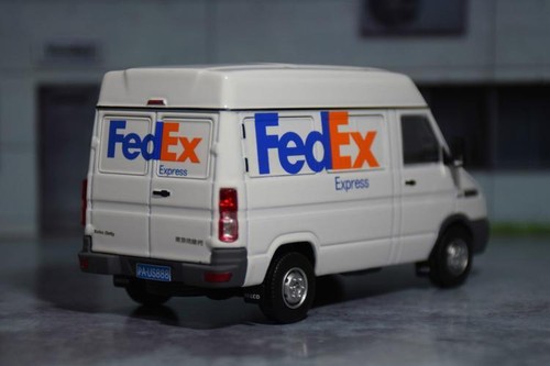 1:43 Iveco FedEx Express SUV Die-Cast Car Model Collection Gift Rare - Picture 9 of 24