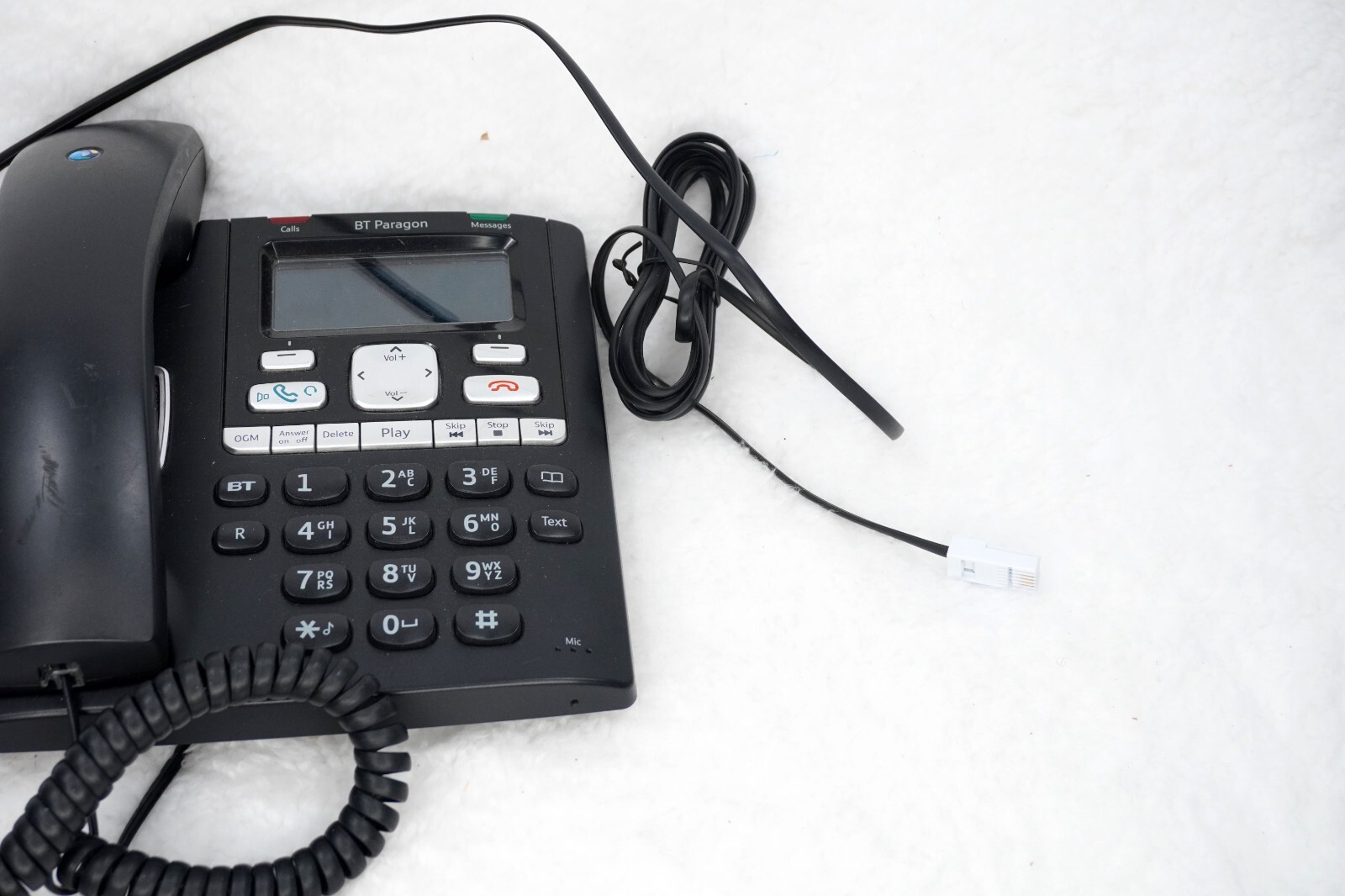 BT Paragon 650 Desktop Phone with Answering Machine, Black 32116