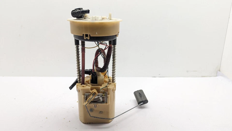 BOMBA DE COMBUSTIBLE SUZUKI GRAND VITARA MK3 JT 2005 - 2015 2.4 71247 15100-78K00 Foto 3 de 4