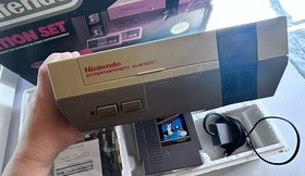 Nintendo NES Action Set Console Almost CIB Missing Power cord One Controller