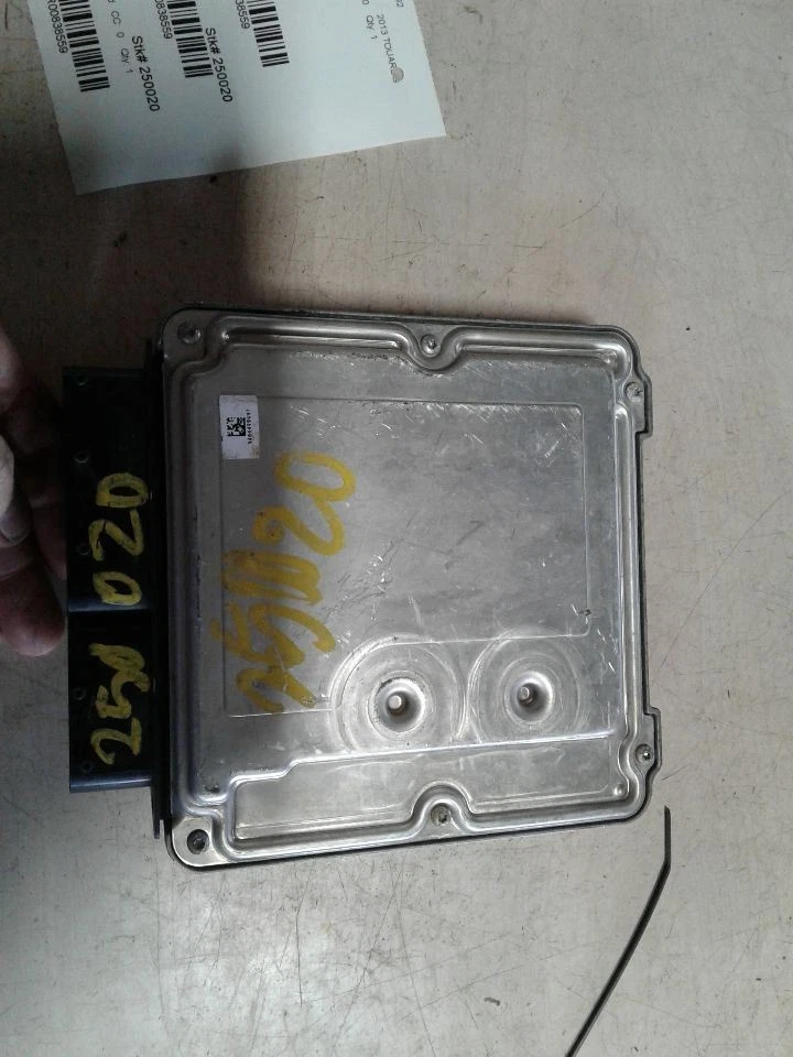 Módulo de control electrónico ECM del motor 3,6 L compatible con 11-14 TOUAREG 838559 Foto 2 de 4
