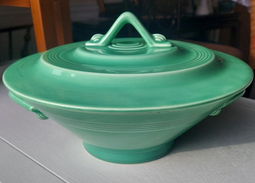 VTG Homer Laughlin HARLEQUIN Green Covered Casserole Dish with Lid 1940's