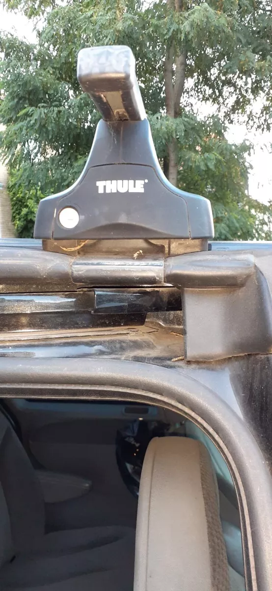 Thule 754 Foot Pack Thule 7123 Roof Bars