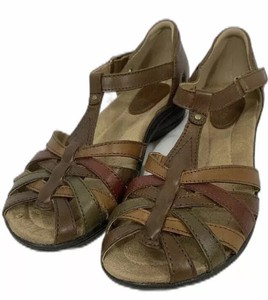 low heel earth sandals