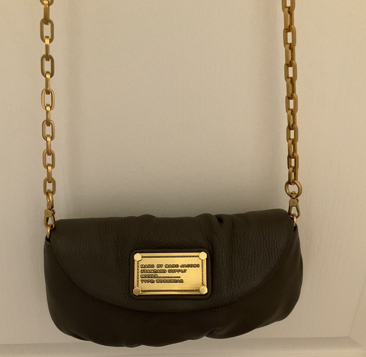 バッグ MARCJACOBS CLASSIC Q Chain Curly Bag Y2K MARCJACOBS CLASSIC Q Chain Curly Bag Y2K - メルカリ