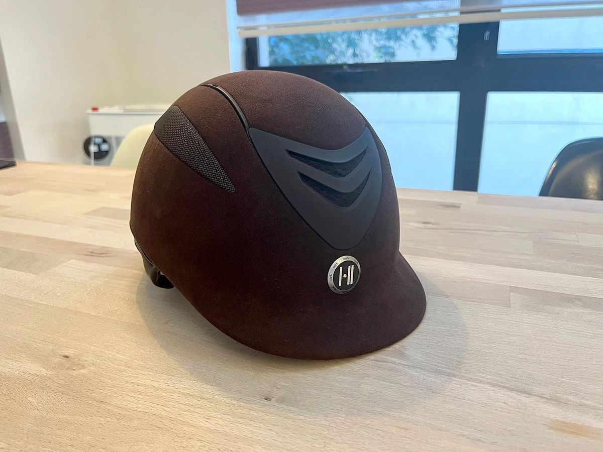 OneK MIPS Defender Matt Chrome – casque d'équitation noir