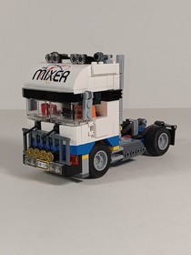LEGO Creator: Fairground Mixer (10244) 11 Minifigures + Attractions & Vehicles 