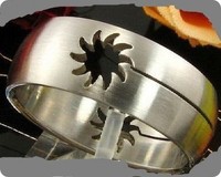 Mineralien Und Edelsteine. Herren Ring AUS Stahl.