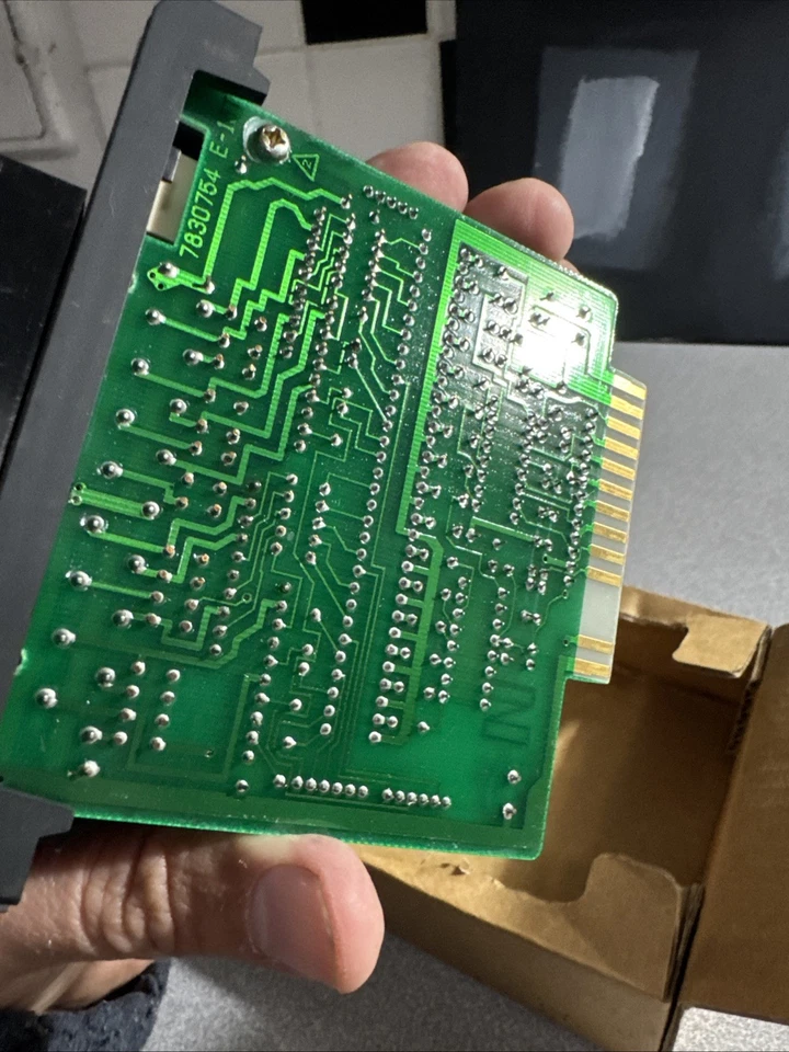 GE Fanuc IC610MDL157A 24VDC Sink Output Module – 16 Circuits – Series One - Image 4 of 4