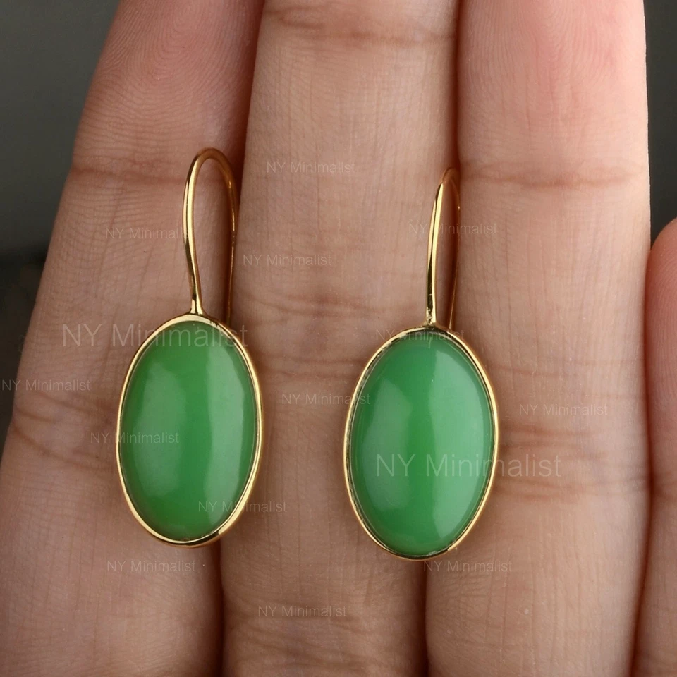 Pendientes de gancho colgantes de piedras preciosas crisoprasa ovaladas genuinas de oro amarillo sólido de 14K Foto 3 de 4