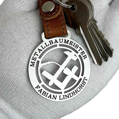STEELMONKS Zunftzeichen Metallbauer Schlüsselanhänger mit Text — Geschenk mit Gravur
