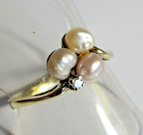 VTG Solid 9ct Yellow Gold Dainty Ring w/ Diamond & Freshwater Pearls (#00508) - Picture 3 of 14
