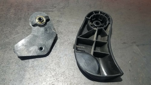 BMW E46 Engine bonnet (hood) release handle 8223163 LHD - Picture 2 of 4