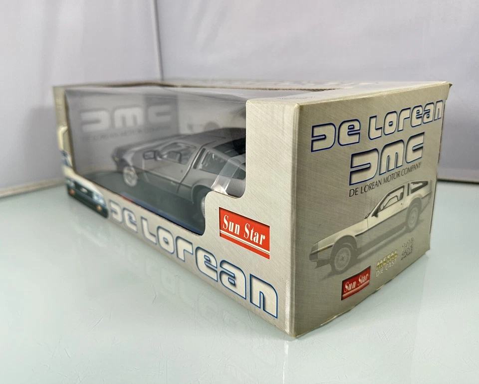 De Lorean DMC 12 LK Cupé 1981 Diecast Sun Star Modelo 1:18 #2701 con Caja, NUEVO NOS Foto 4 de 4