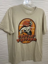 Rowdy crowd gettinWestern T-shirt Size Large