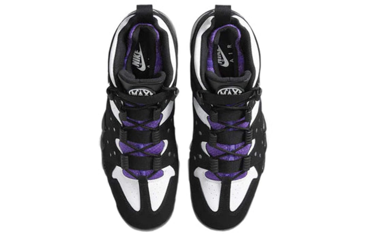 Nike 1992年モデル 復刻版中綿スタジャン ブラック/マルチカラー Nike 1992年モデル 復刻版中綿スタジャン ブラック/マルチカラー