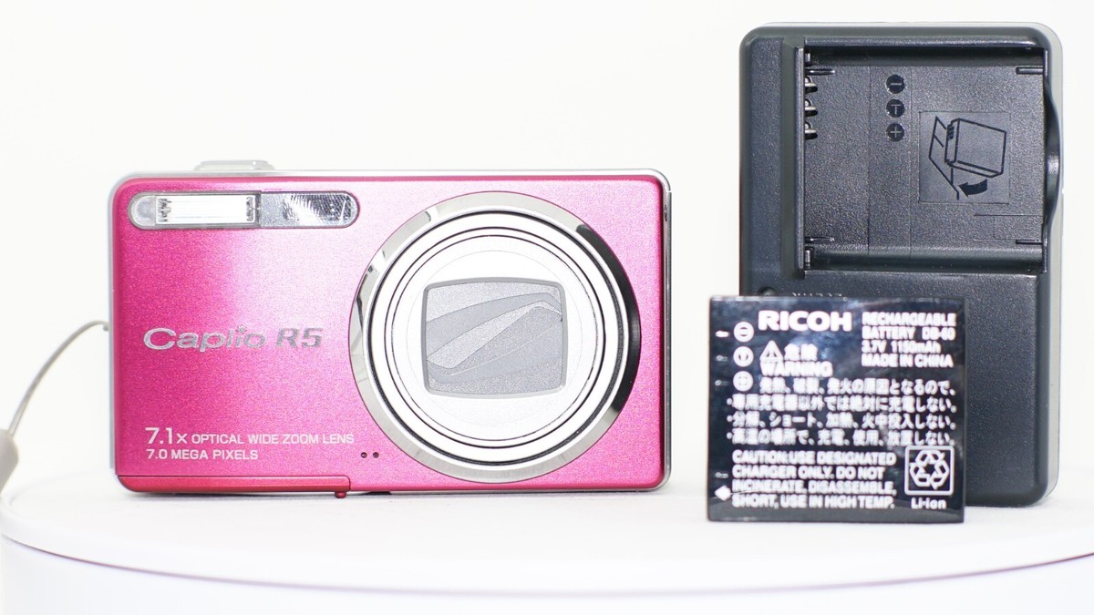 [美品]リコー RICOH Caplio R5 デジタルカメラ Ricoh Caplio R5 RED 7.2MP Compact Digital Camera From Japan