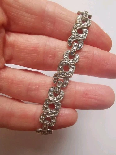Vintage Silver Tone Marcasite Bracelet *Stone Missing* R99
