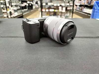 Sony NEX-5 Mirrorless Camera with 18-55mm OSS Lens, 14.2MP, 3-inch Flip Screen